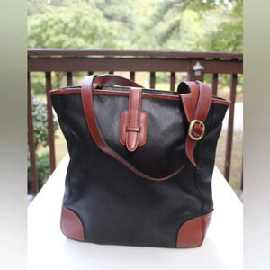 Beautiful vintage Liz Claiborne leather & Co. tote bag